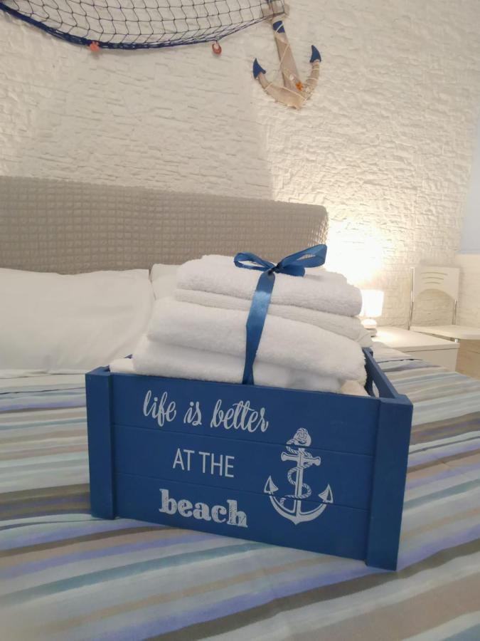 Bed and Breakfast Al porticciolo Salerno Exterior foto