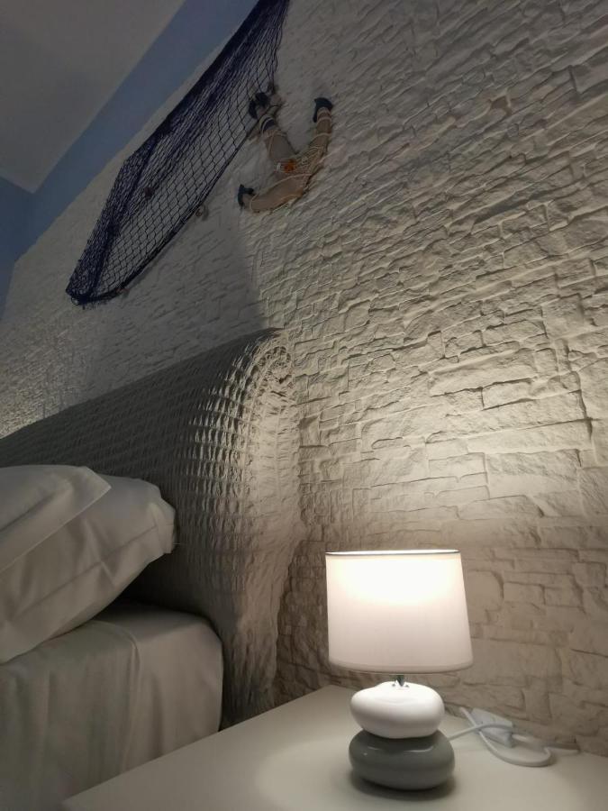 Bed and Breakfast Al porticciolo Salerno Exterior foto
